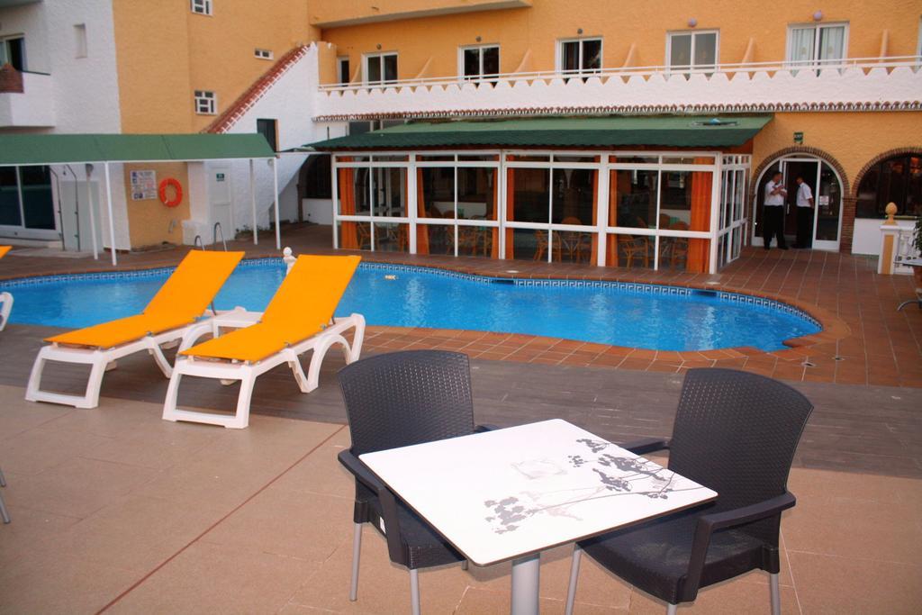 Hotel Nerja Club Spa By Dorobe Zewnętrze zdjęcie